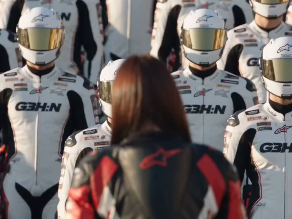 Motorsport Pit Lane Cinematic Video Prompt