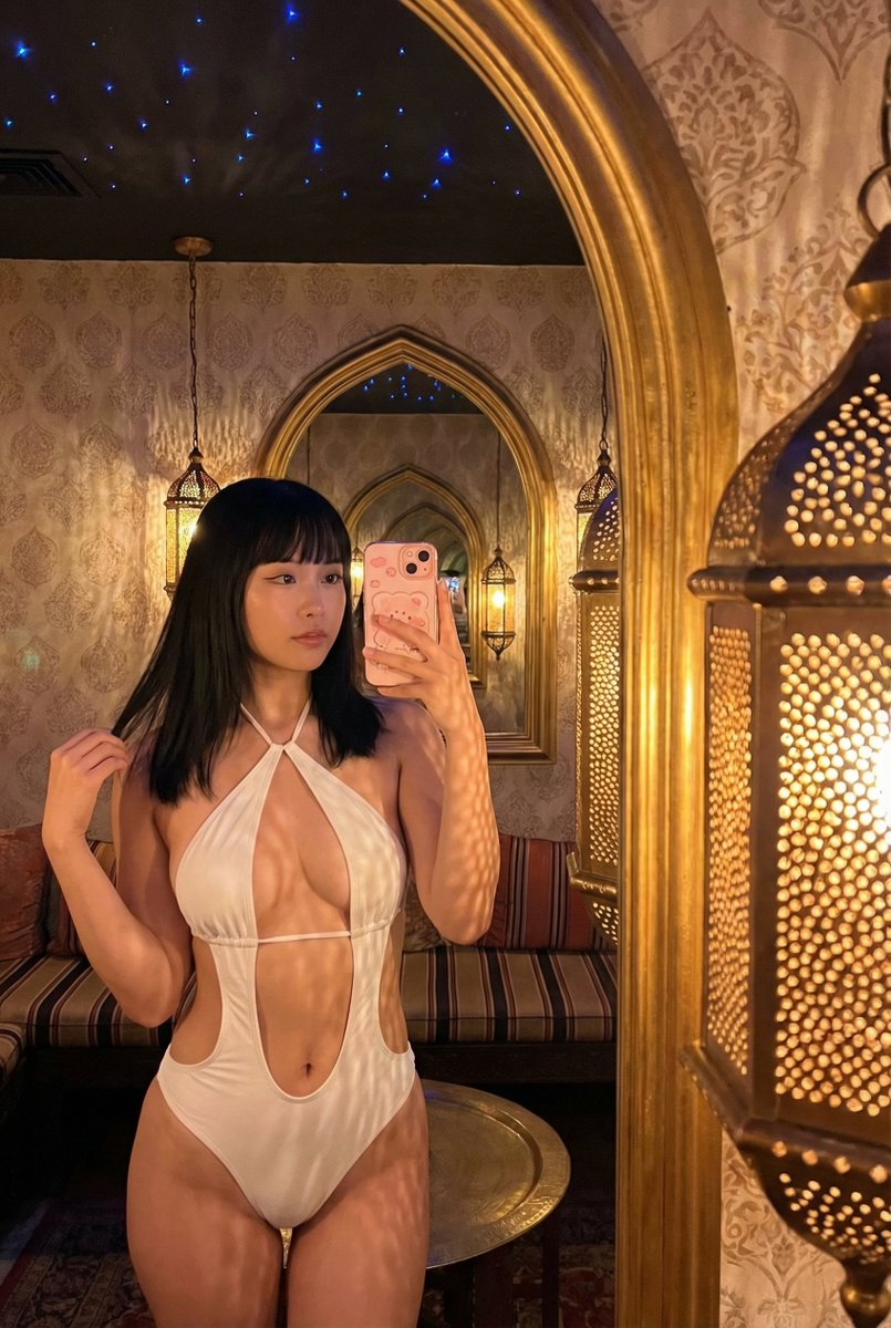Mirror Selfie in Ornate Lounge