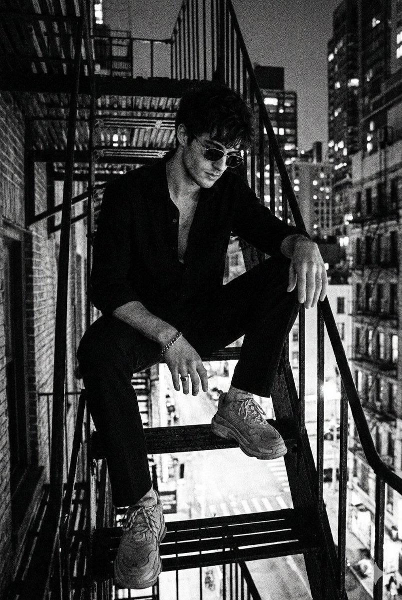 Noir 90s Megacity Portrait (Identity Lock)