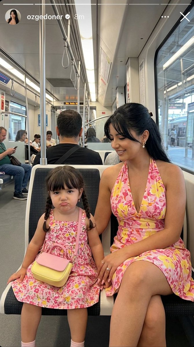 Instagram Story Train Candid