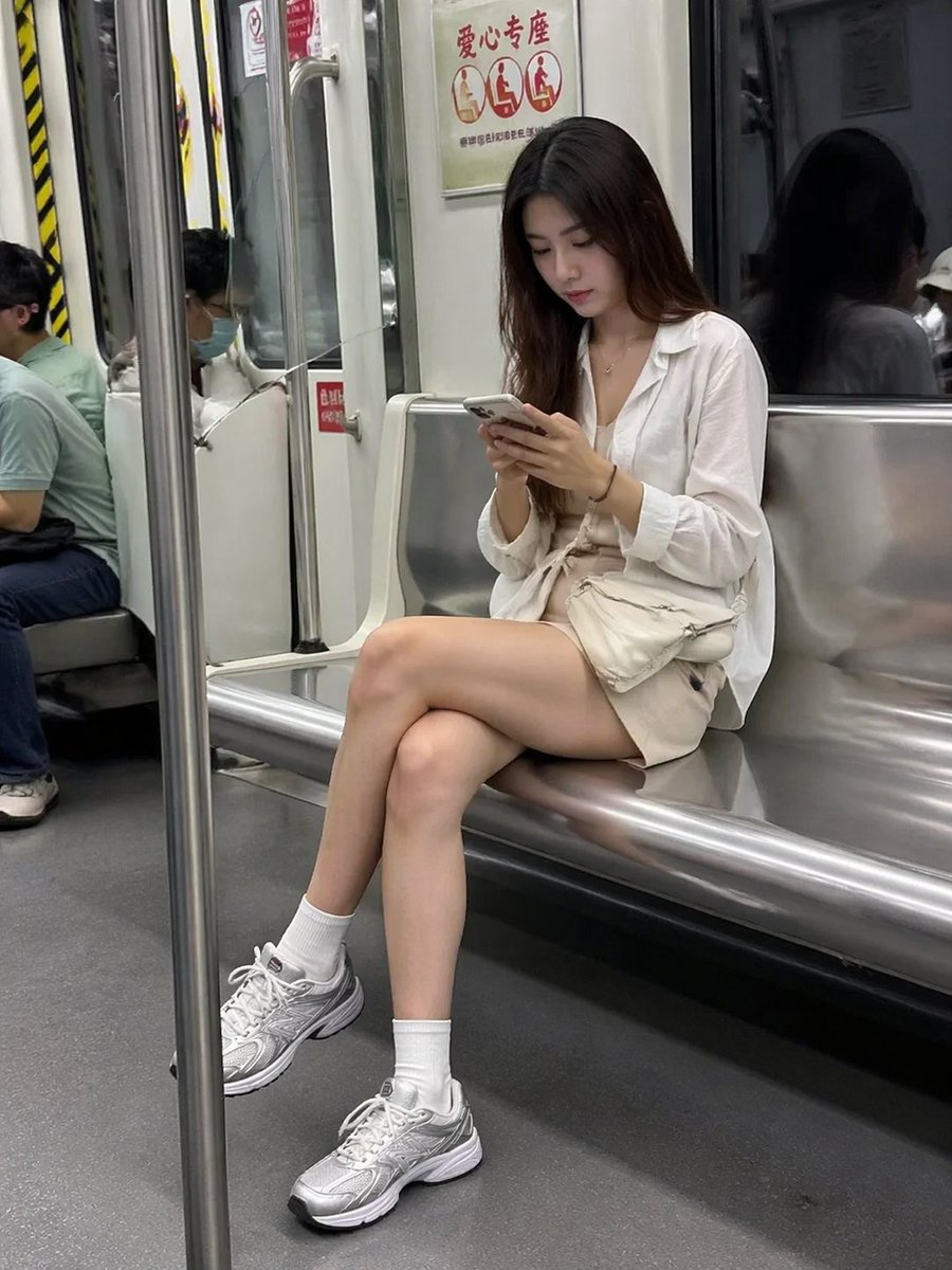 地铁抓拍风格