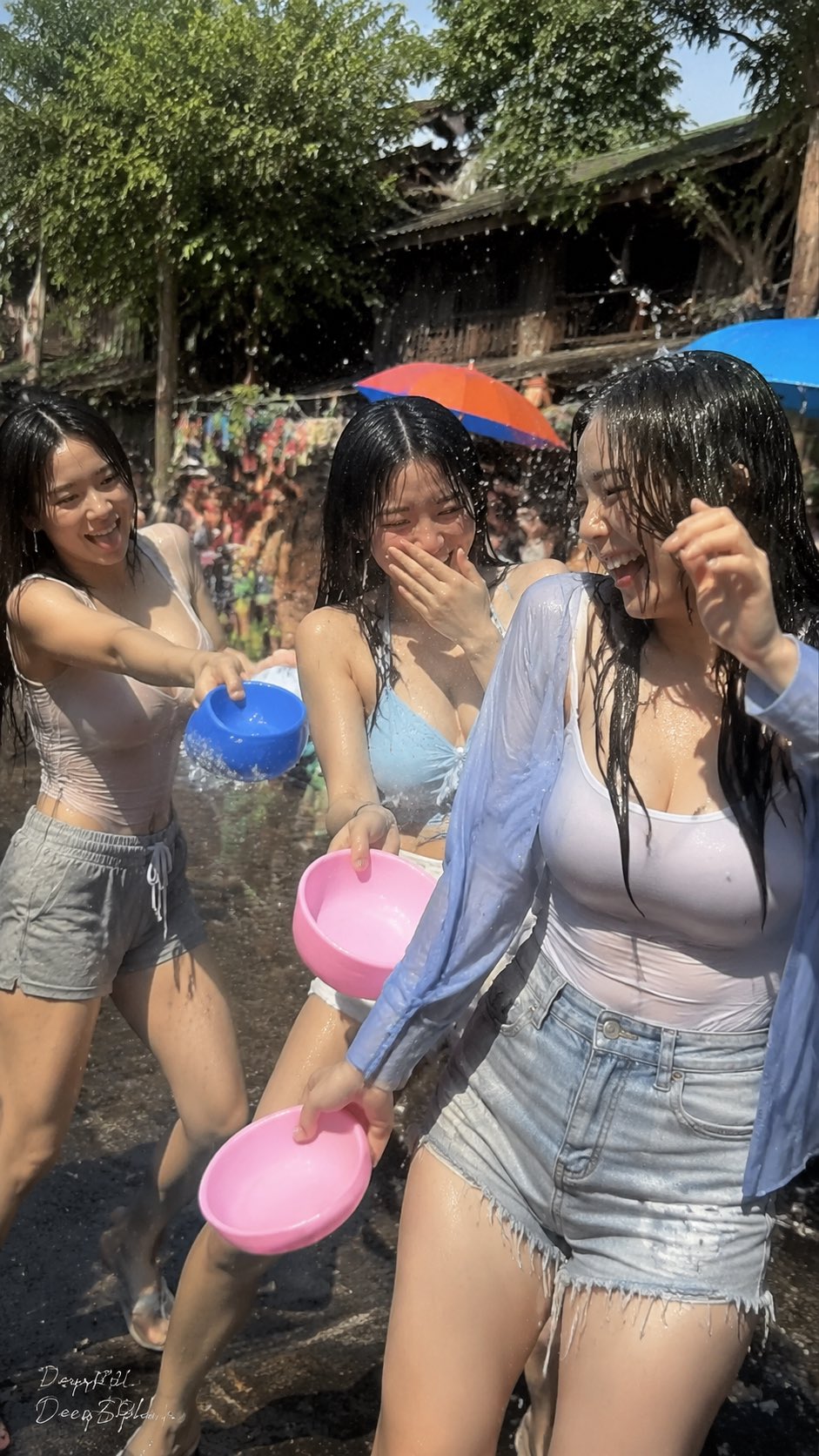 泼水,不要在意细节~