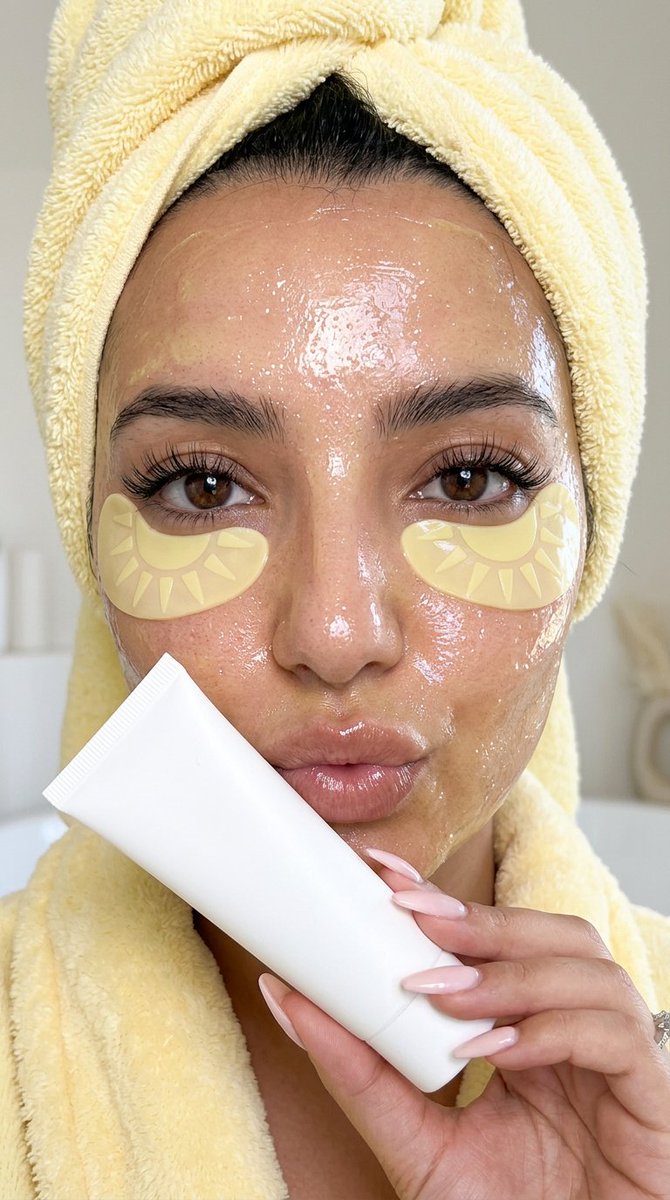 Luxury Skincare Selfie Concept